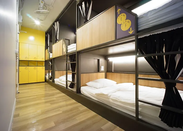 Brb Silom Albergue