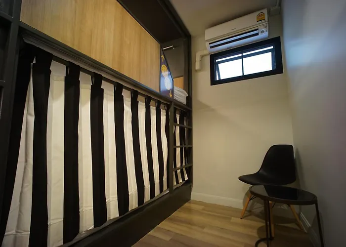 Brb Silom Albergue Banguecoque